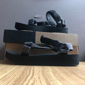 Teva Midform Universal Sandals